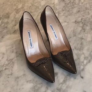 brown Manolo Blahnik 4.5” heels
